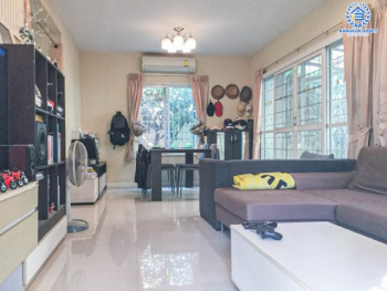 บ้านเดี่ยวมือสองย่านนนทบุรี ม.พฤกษาวิลเลจ28 บางใหญ่-กาญจนาฯ เนื้อที่กว้างขวางมากถึง 58.60 ตร.ว. ฟังก์ชัน 3 ห้องนอน 2 ห้องน้ำ ที่จอดรถ 1 คัน  แถมฟรี! เครื่องปรับอากาศ 3 เครื่อง บนทำเลเดินทางสะดวก ใกล้รถไฟฟ้าสายสีม่วง "สถานีตลาดบางใหญ่" และทางด่วน "กาญจณาภิเษก"